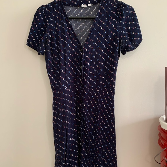 Floral Gap sleeved button up dress - Picture 1 of 2